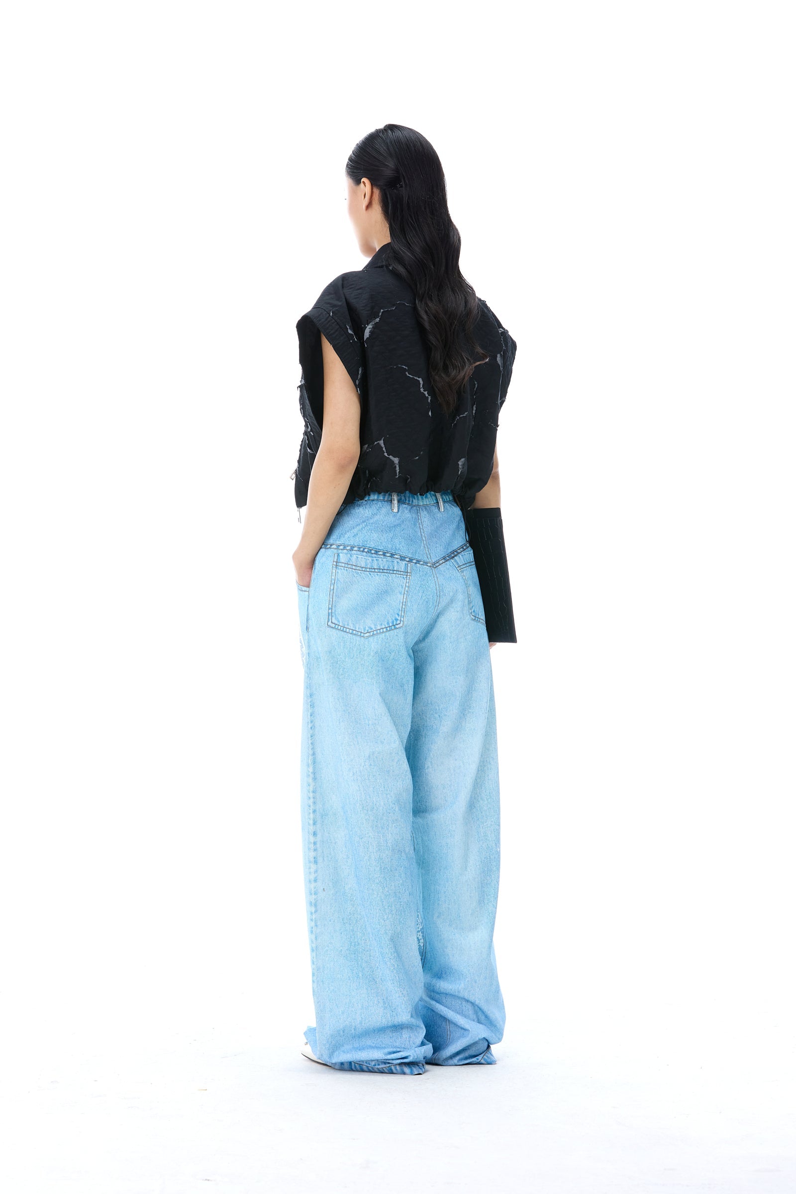 CROWNFIRE Gilet - Kanika Goyal Label