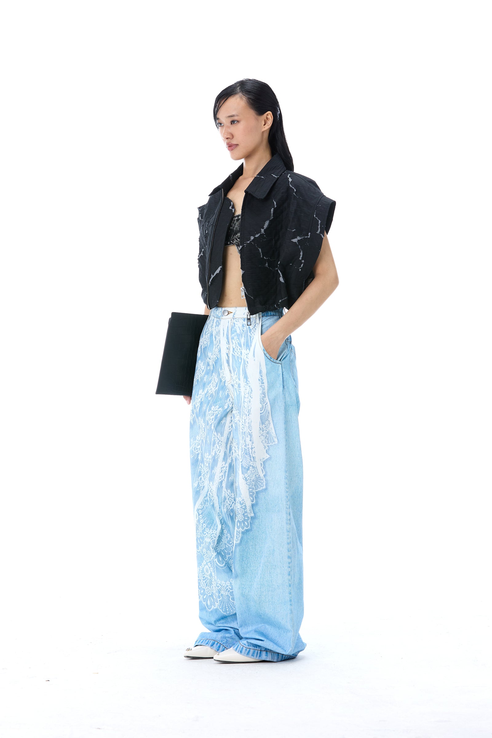 CROWNFIRE Gilet - Kanika Goyal Label