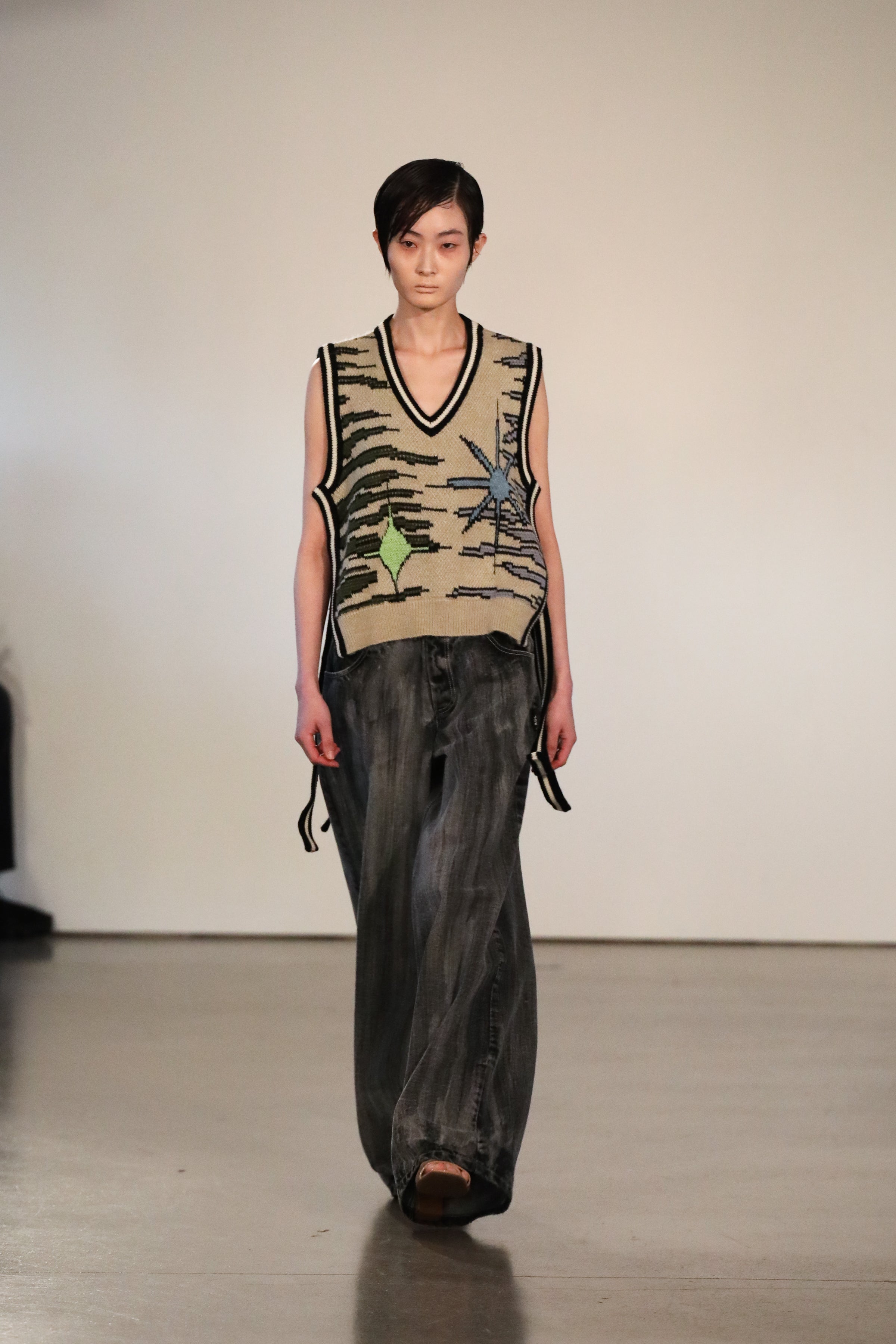 KNITTED VEST - Kanika Goyal Label