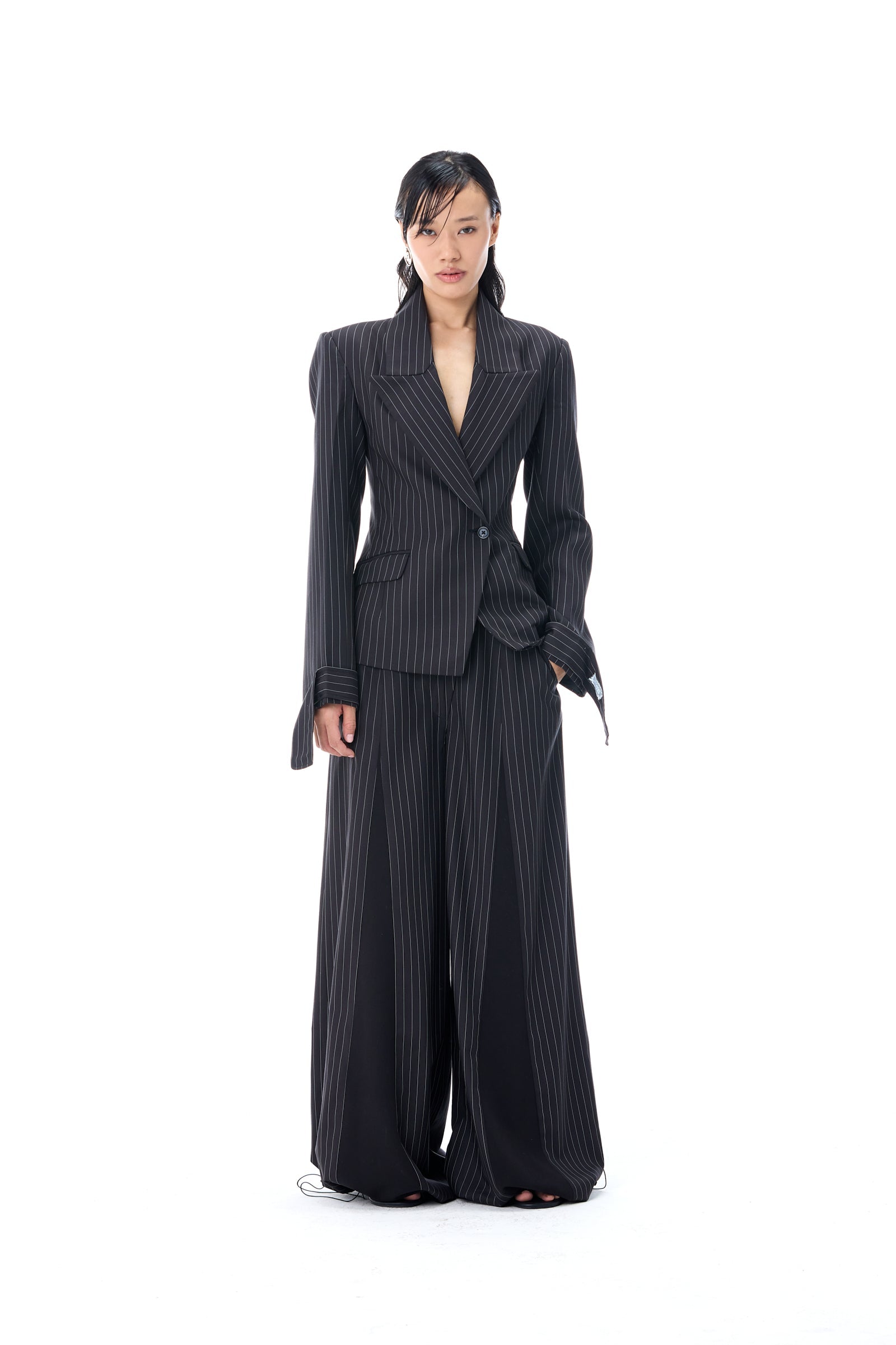 'LUNOR' BLAZER - Kanika Goyal Label