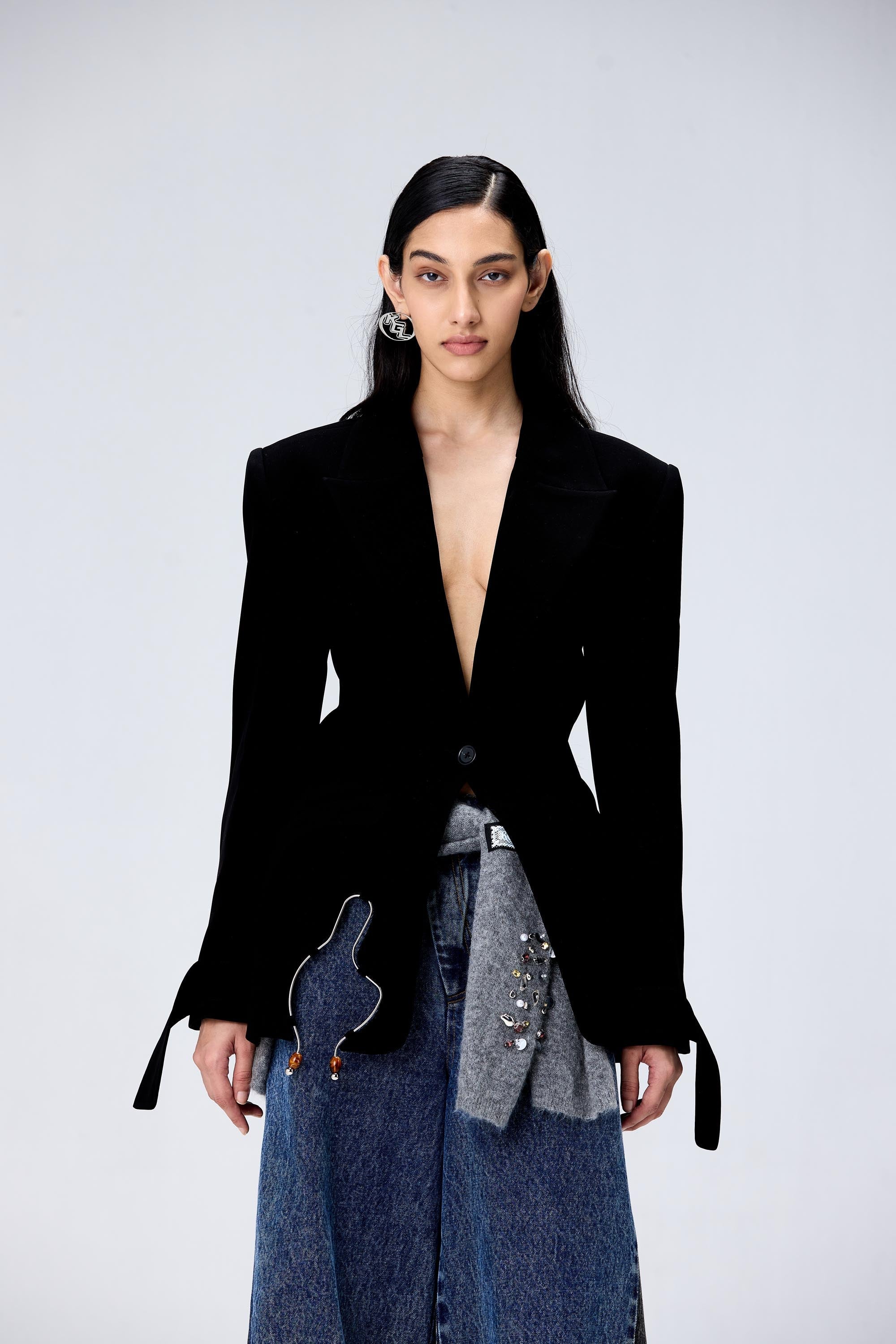 SPLITFORM BLAZER - Kanika Goyal Label