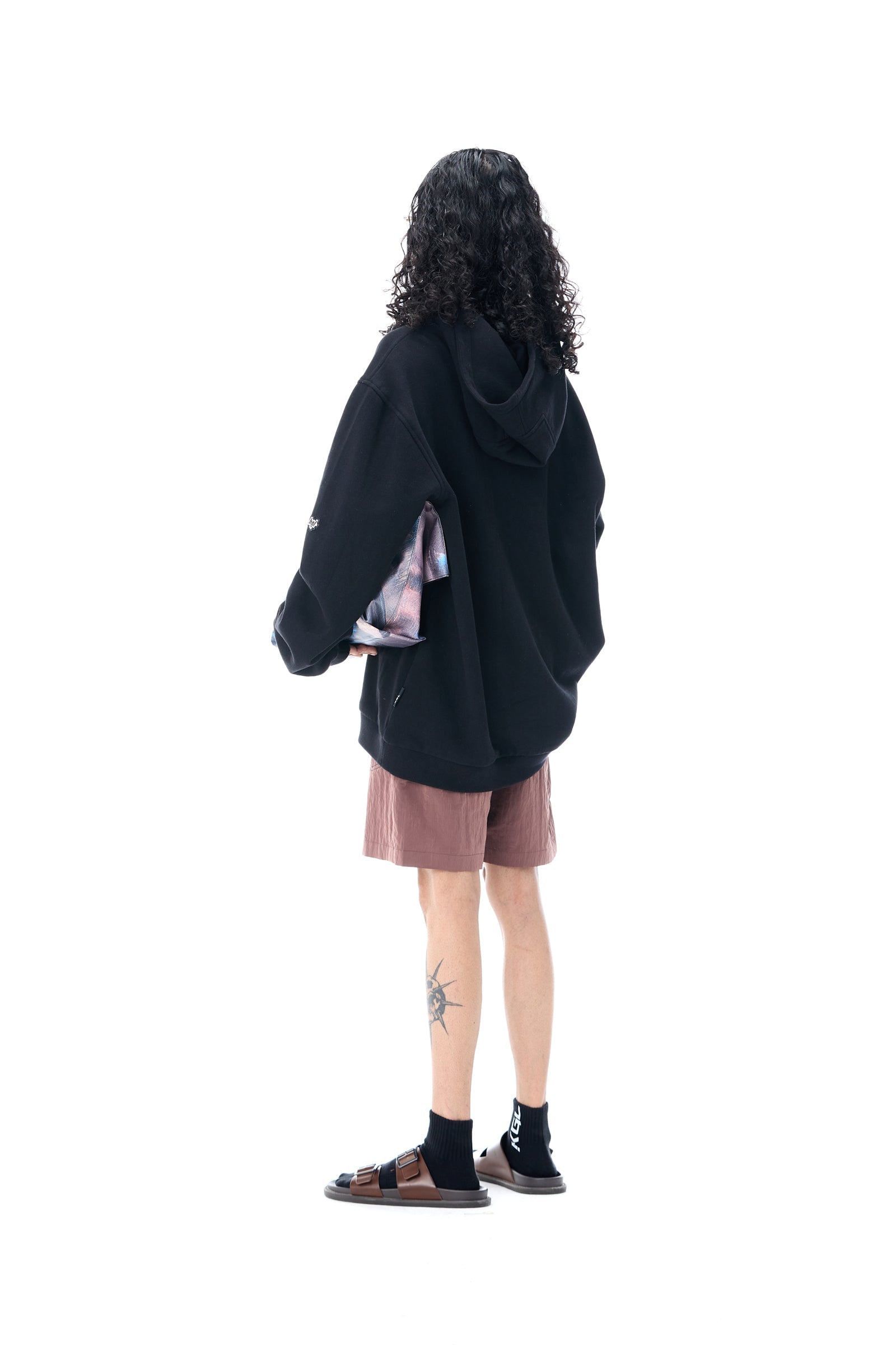 ‘VAKHRA’ HOODIE - Kanika Goyal Label