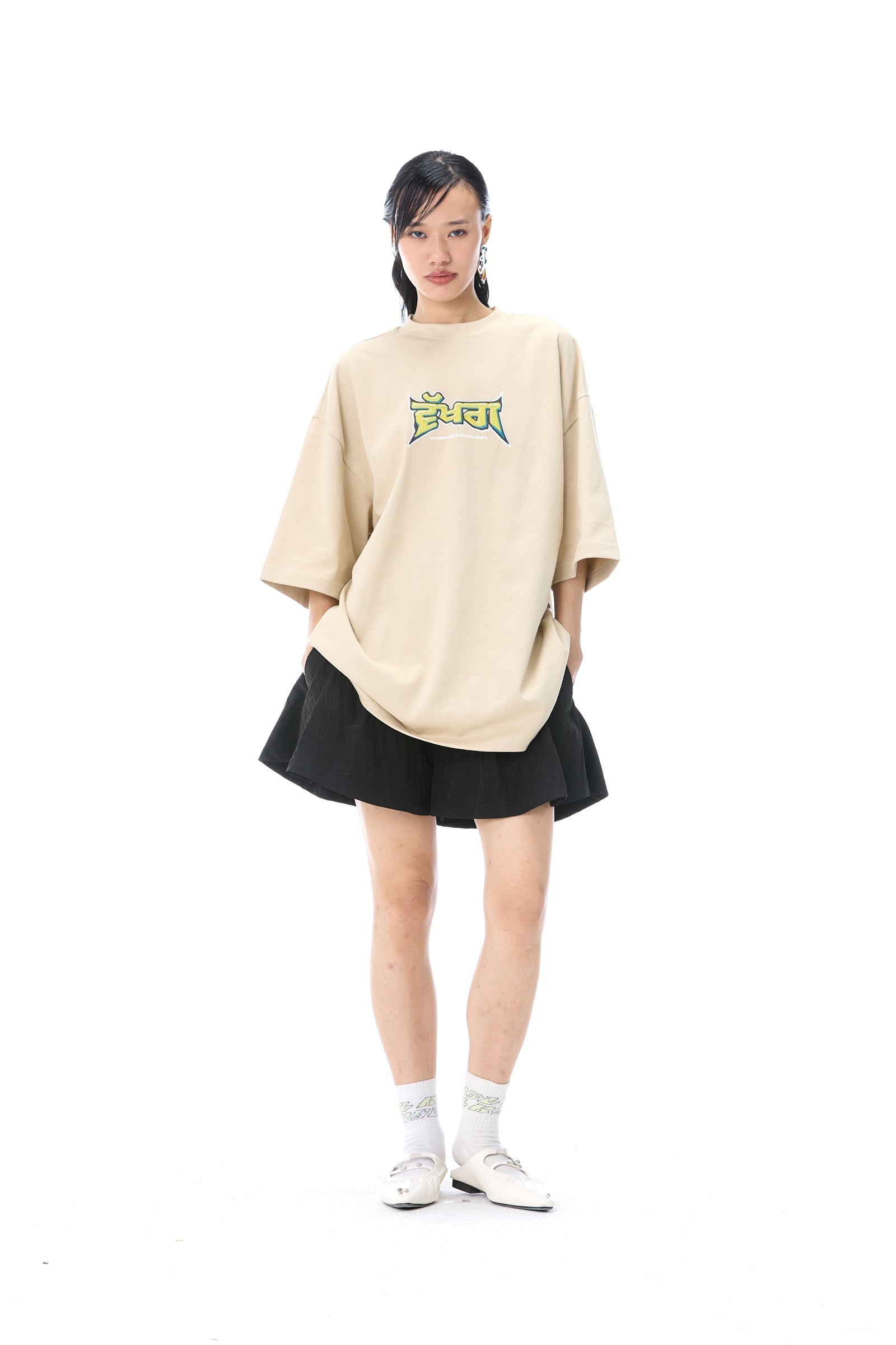 'VAKHRA' T - SHIRT - Kanika Goyal Label