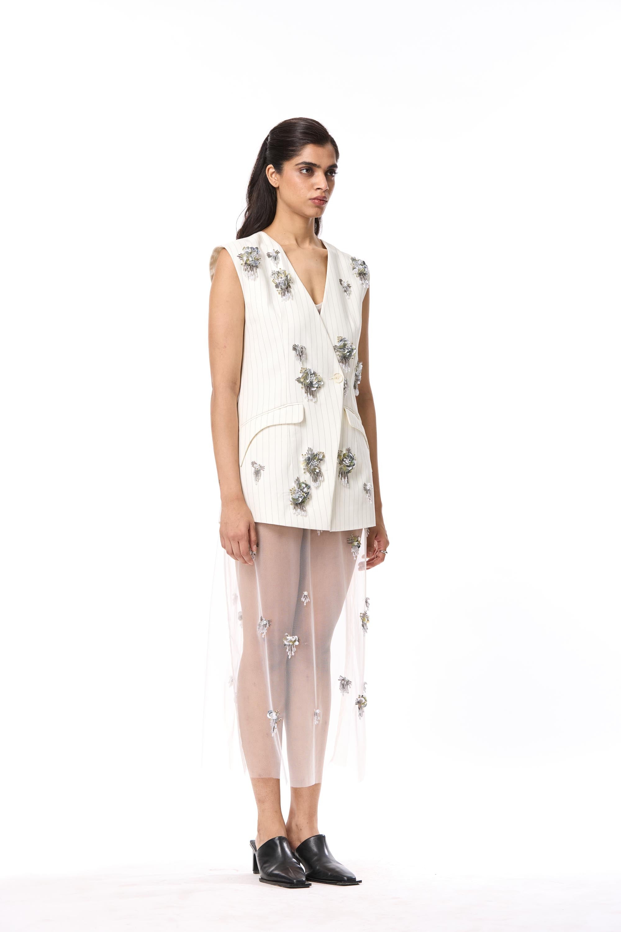 'VELNYX' FITTED EMBELLISHED VEST - Kanika Goyal Label